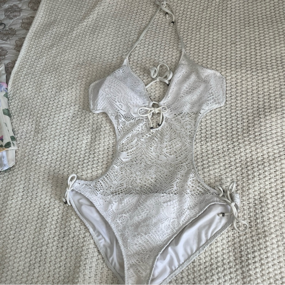 Polo Ralph Lauren White Lace Crochet Women’s One Piece Swimsuit Blue Label